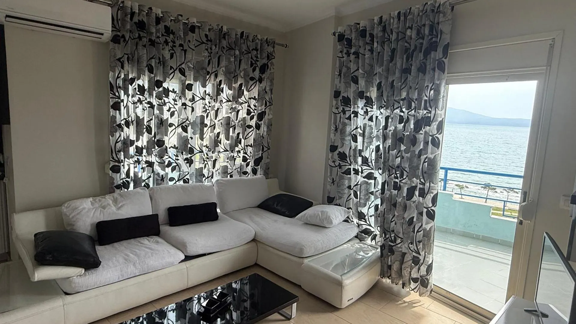 Marina House Apartment Vlore